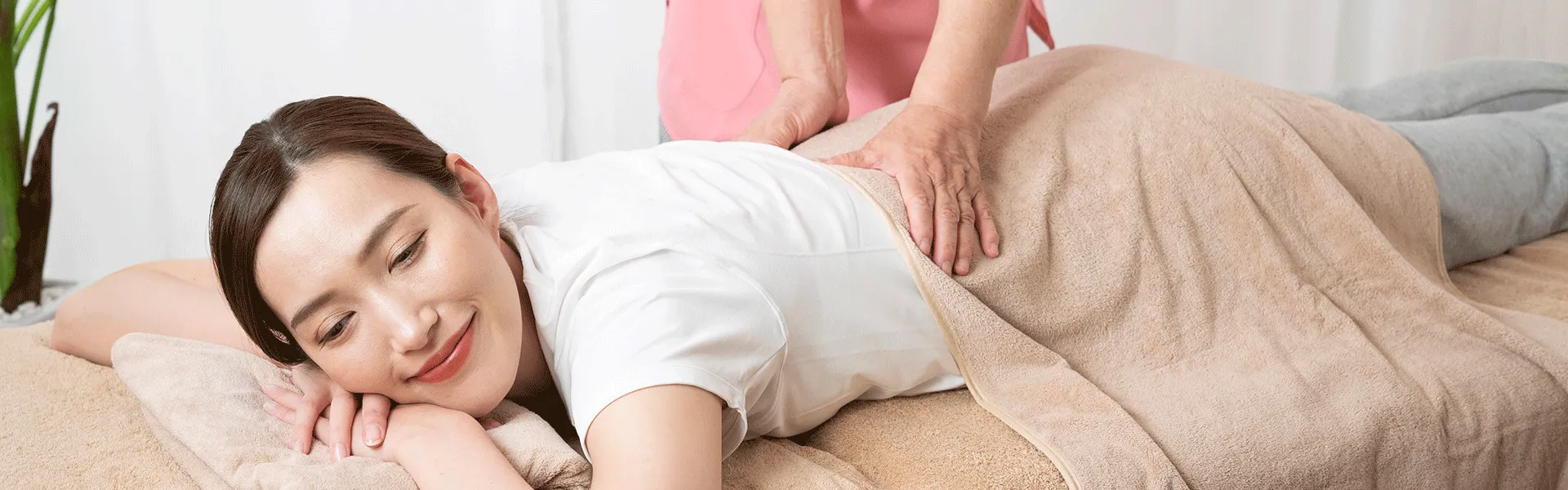 腰が痛いのは年齢のせい？脊柱管狭窄症を改善した私の習慣